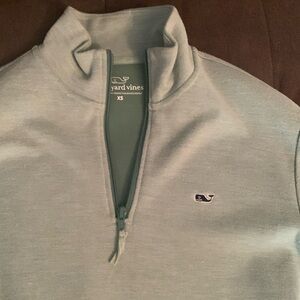 Vineyard vines, quarter zip, men’s, gently worn